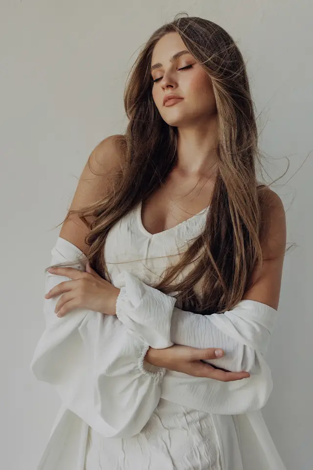 woman in white dress
